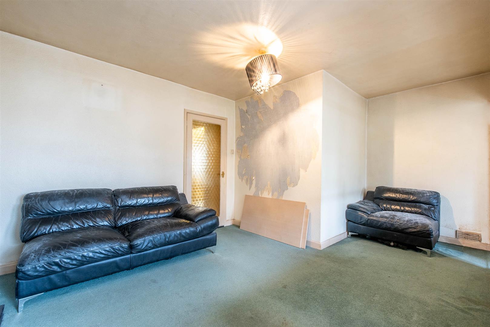 3 bed property in Grove Street, Preston
